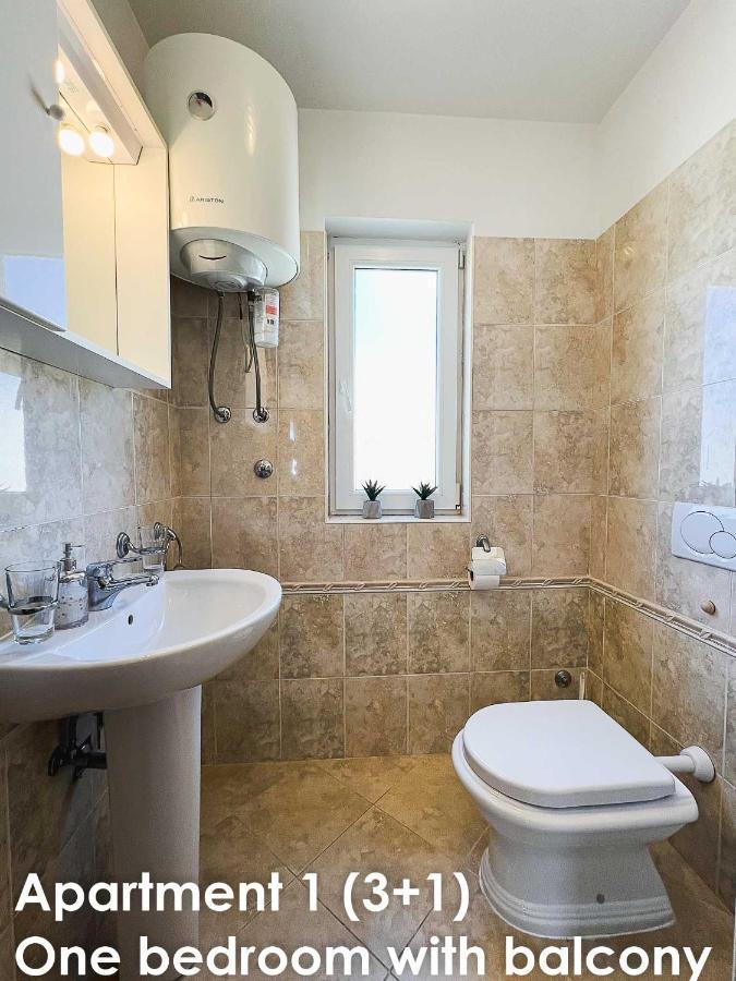 Sunshine Apartments Funtana With Balcony And Sea View Esterno foto