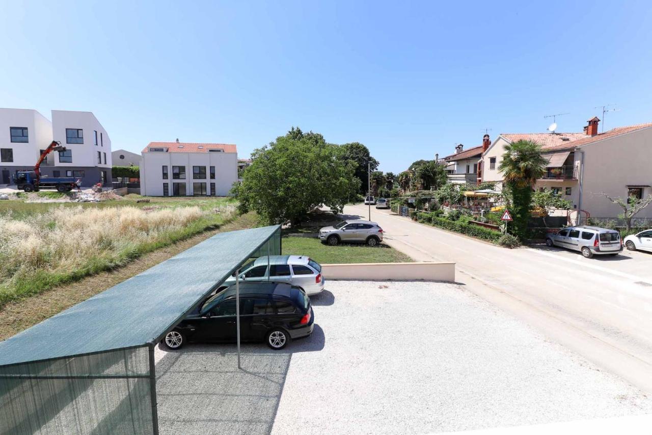 Sunshine Apartments Funtana With Balcony And Sea View Esterno foto