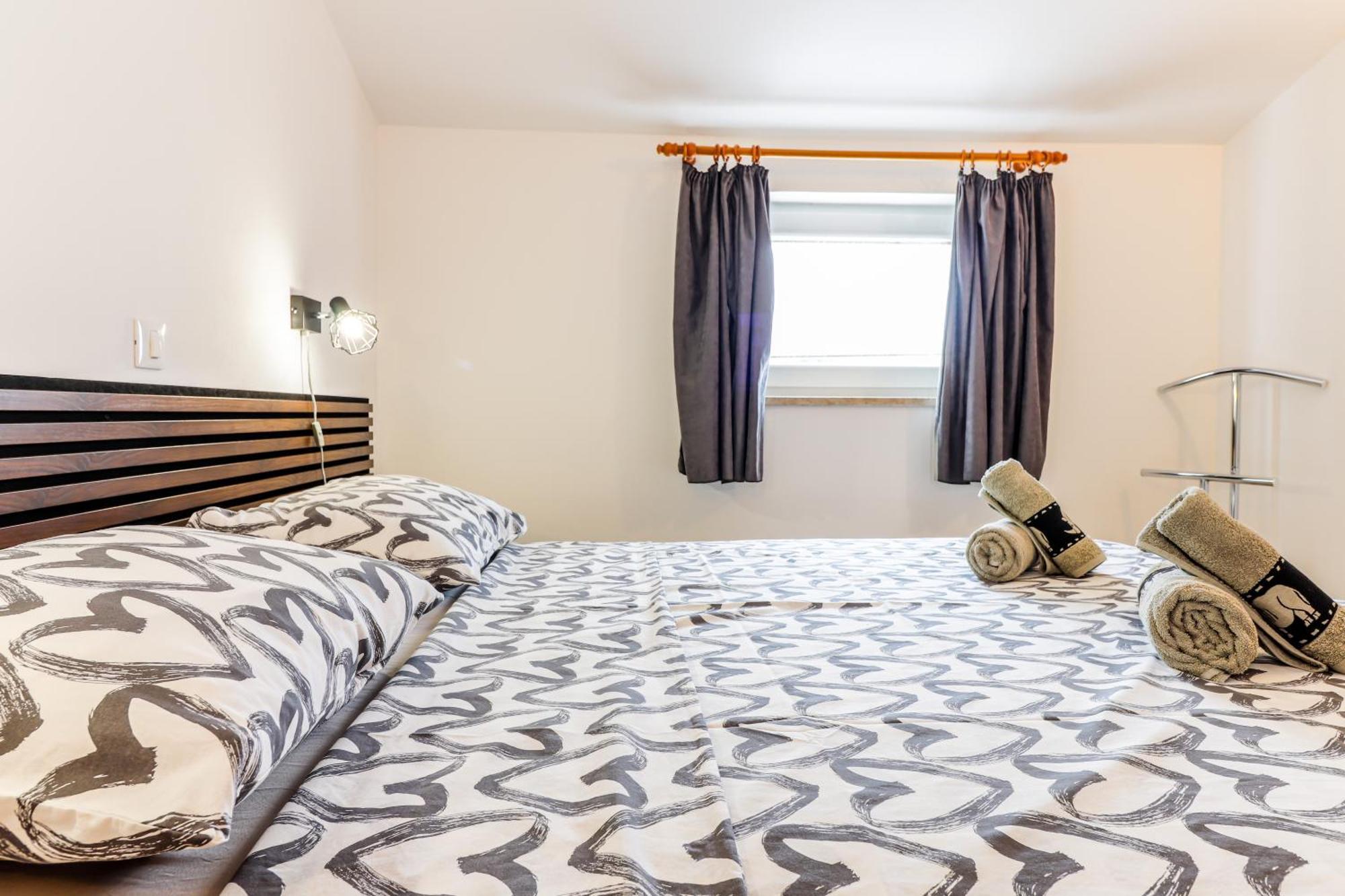Sunshine Apartments Funtana With Balcony And Sea View Esterno foto